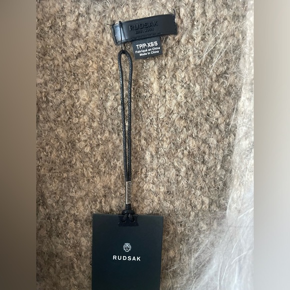 NWT RUDSAK Taupe Knit Hooded Vest with Racoon Fur Trim - Picture 4 of 4